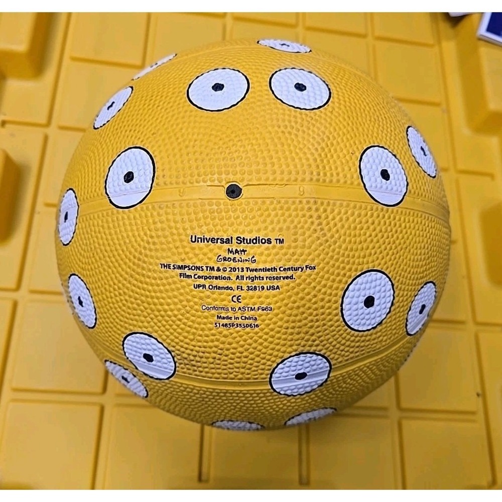 The Simpsons Universal Studios 2013 Basketball -‎ Yellow with eyeballs